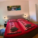 Meli Maisonette