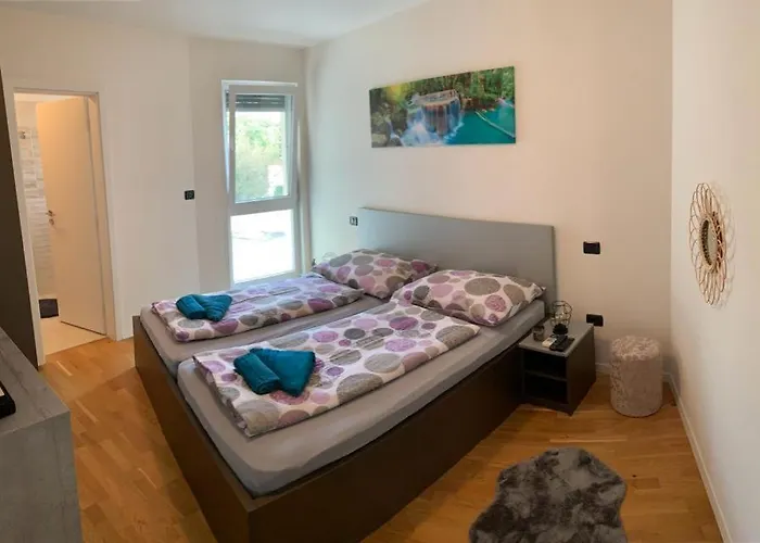 Meli Maisonette Apartment Ližnjan