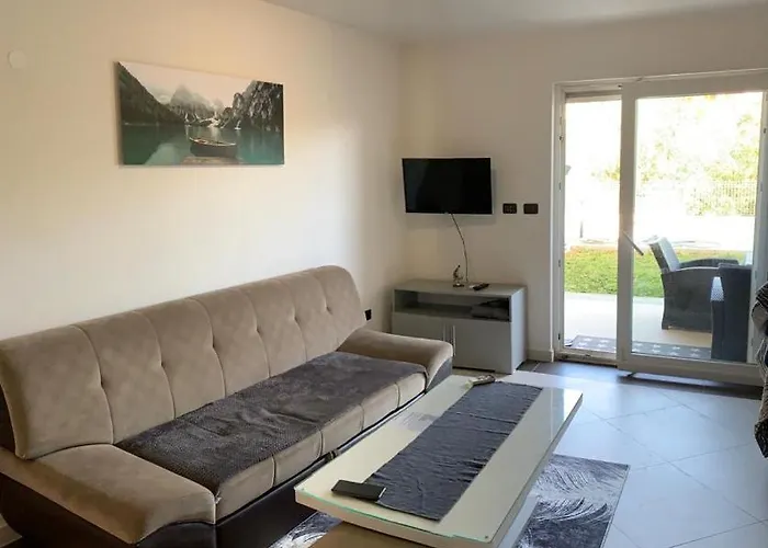 Meli Maisonette Apartment Ližnjan