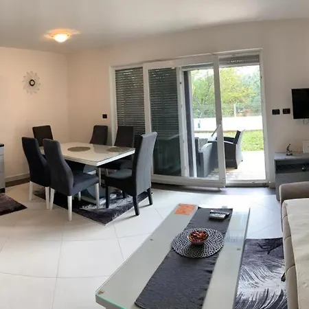 아파트 Meli Maisonette Ližnjan