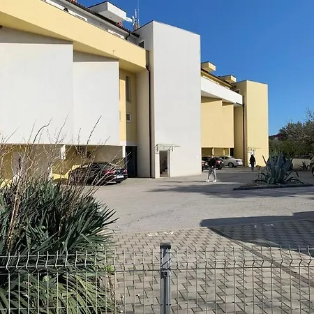 Apartment Meli Maisonette